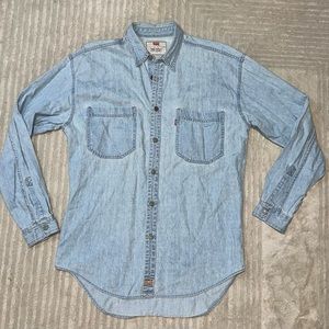Levi’s denim button up